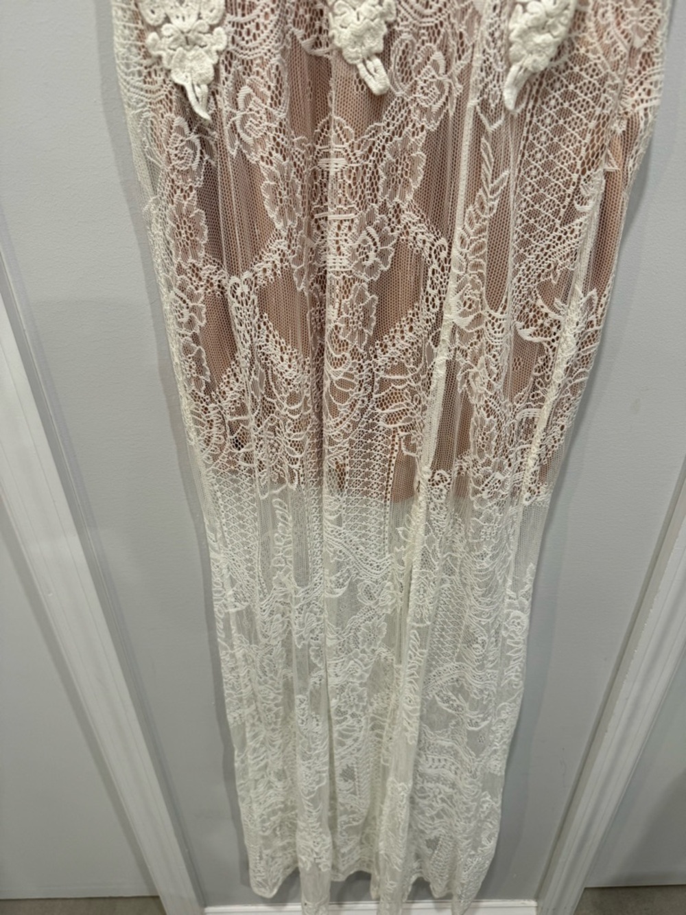 Lace Overlay Maxi Dress in Blush and Ivory - Picture 5 of 9
